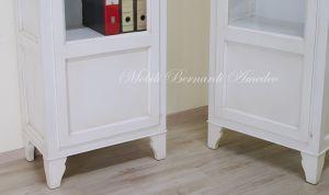 Vetrina in legno massello 1 anta laccata bianco